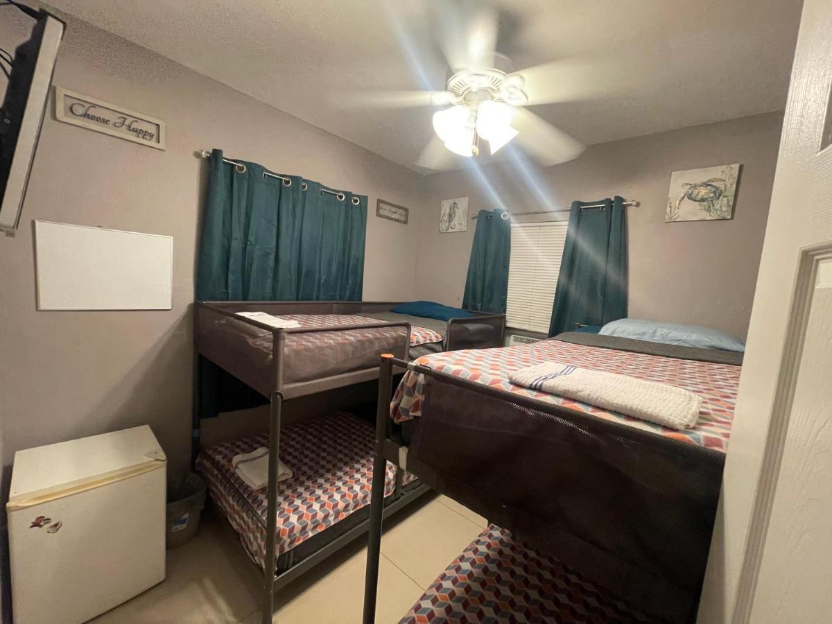 Miami Vibes "Hostel-Like" Shared Room North Miami Kültér fotó