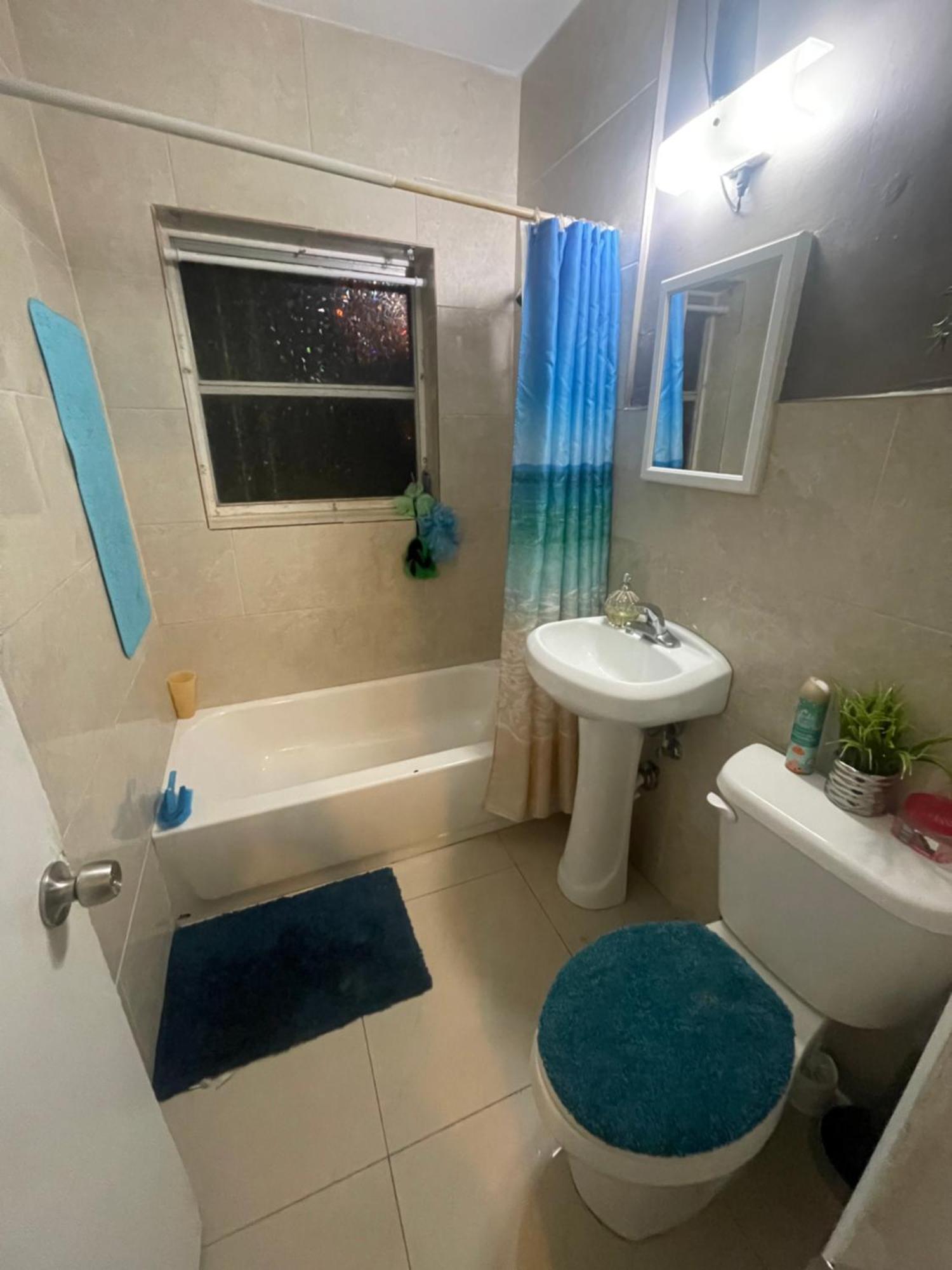Miami Vibes "Hostel-Like" Shared Room North Miami Kültér fotó